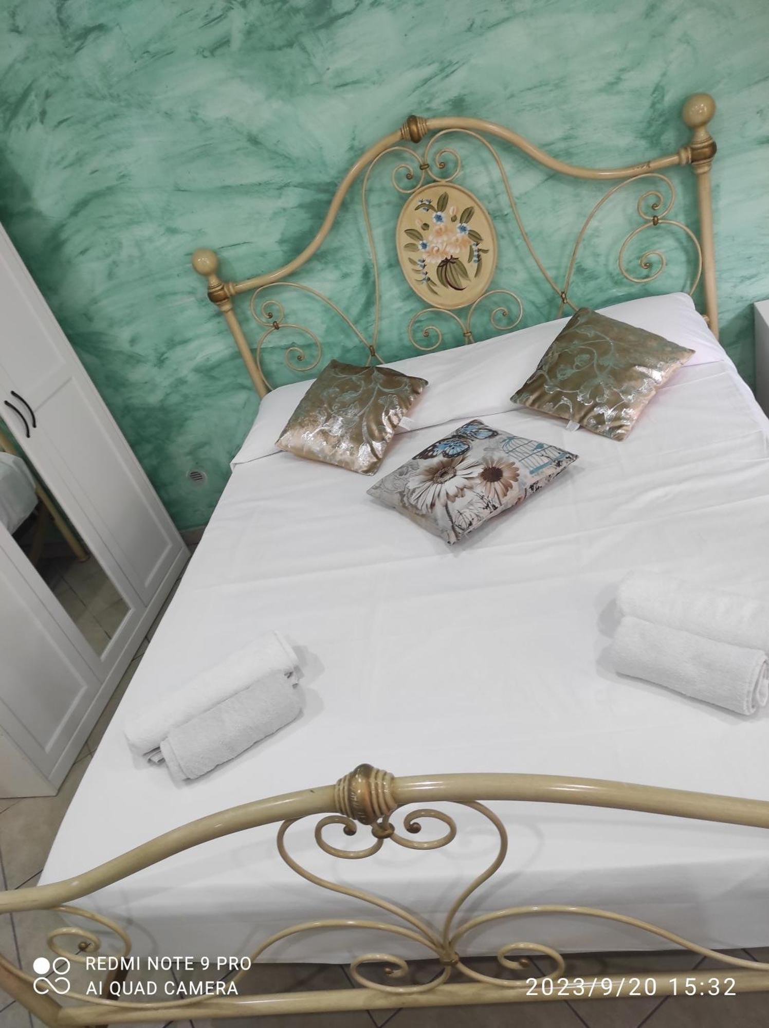 Valenti Bed & Breakfast Catania Bagian luar foto
