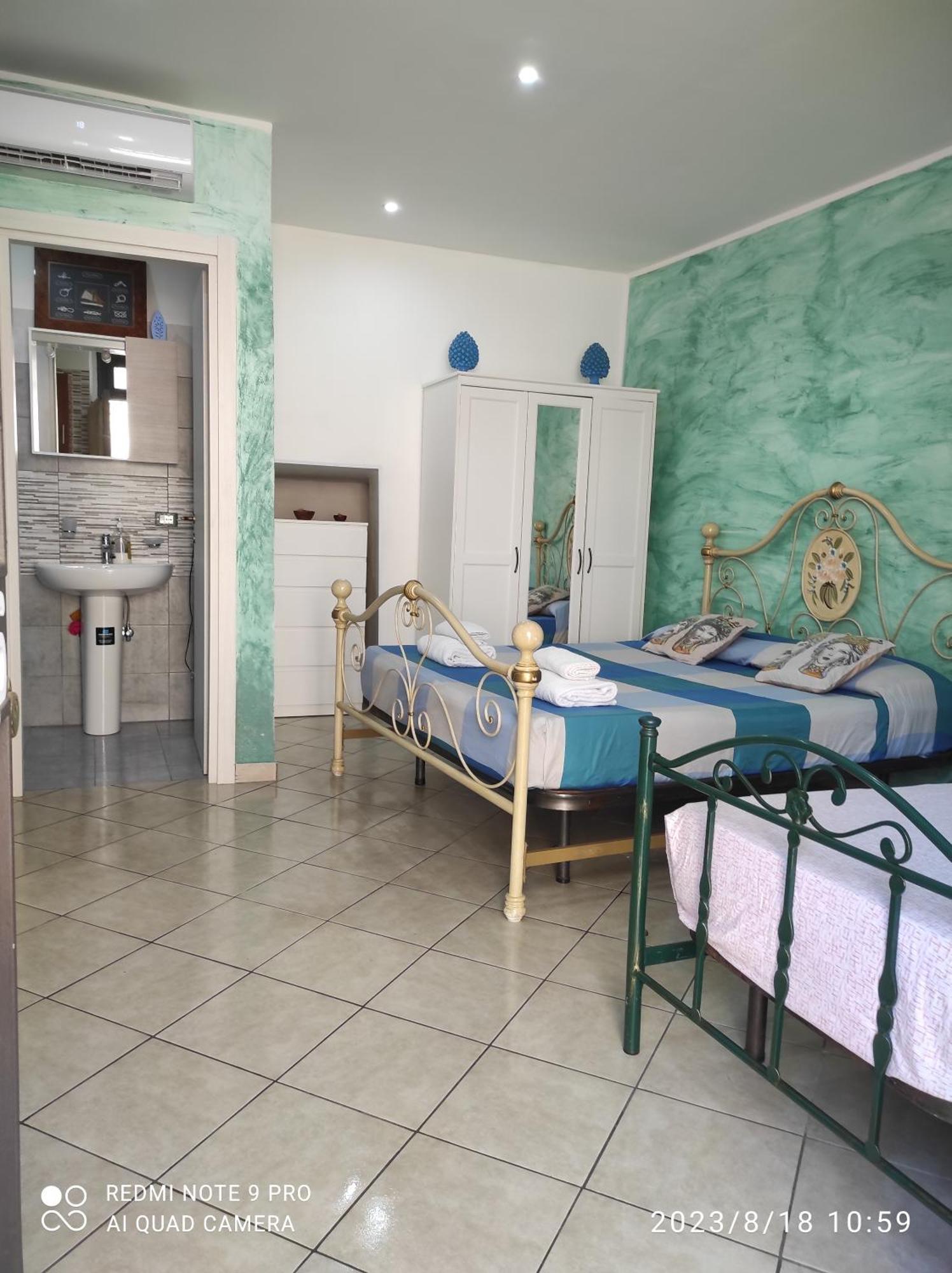 Valenti Bed & Breakfast Catania Bagian luar foto